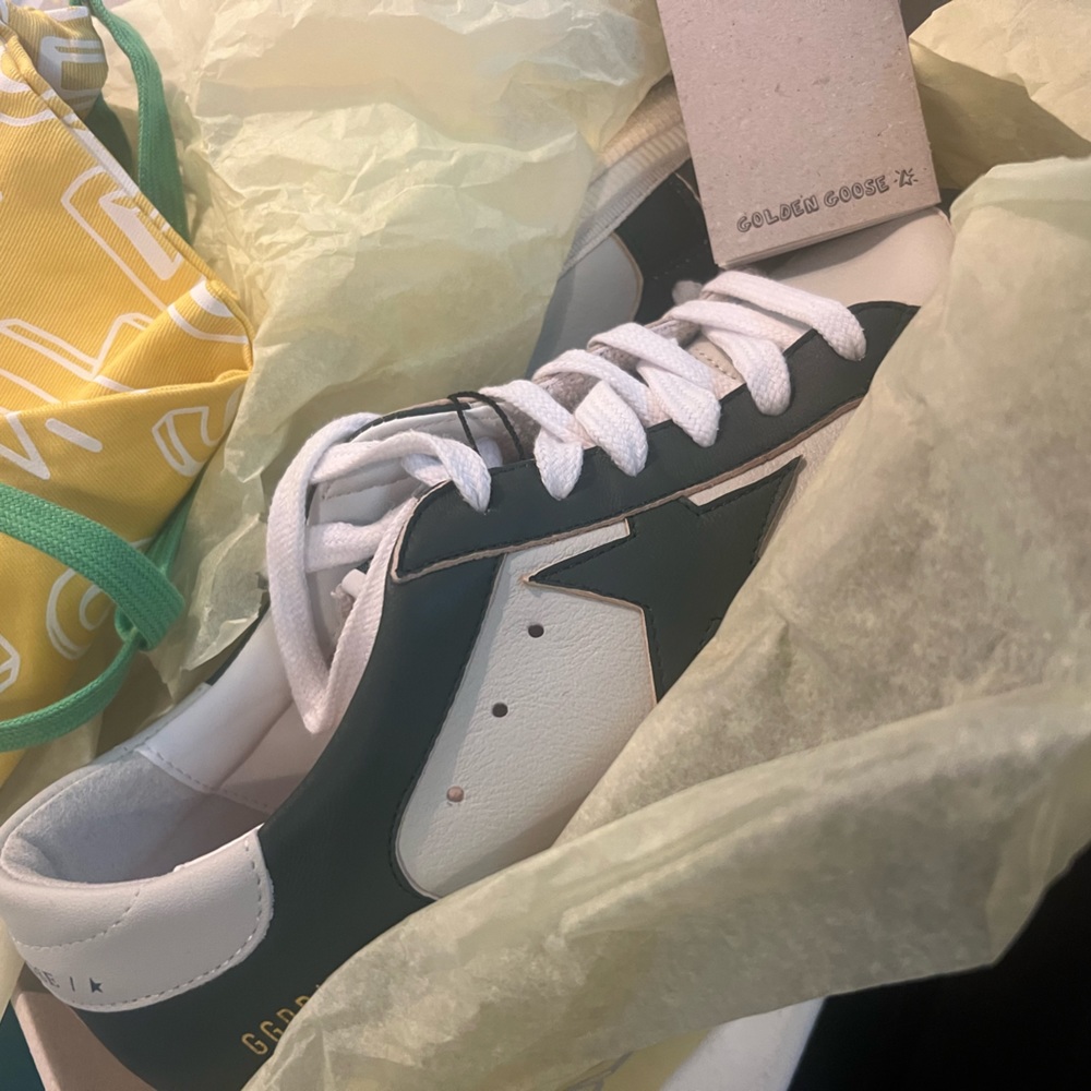 New in box Golden Goose